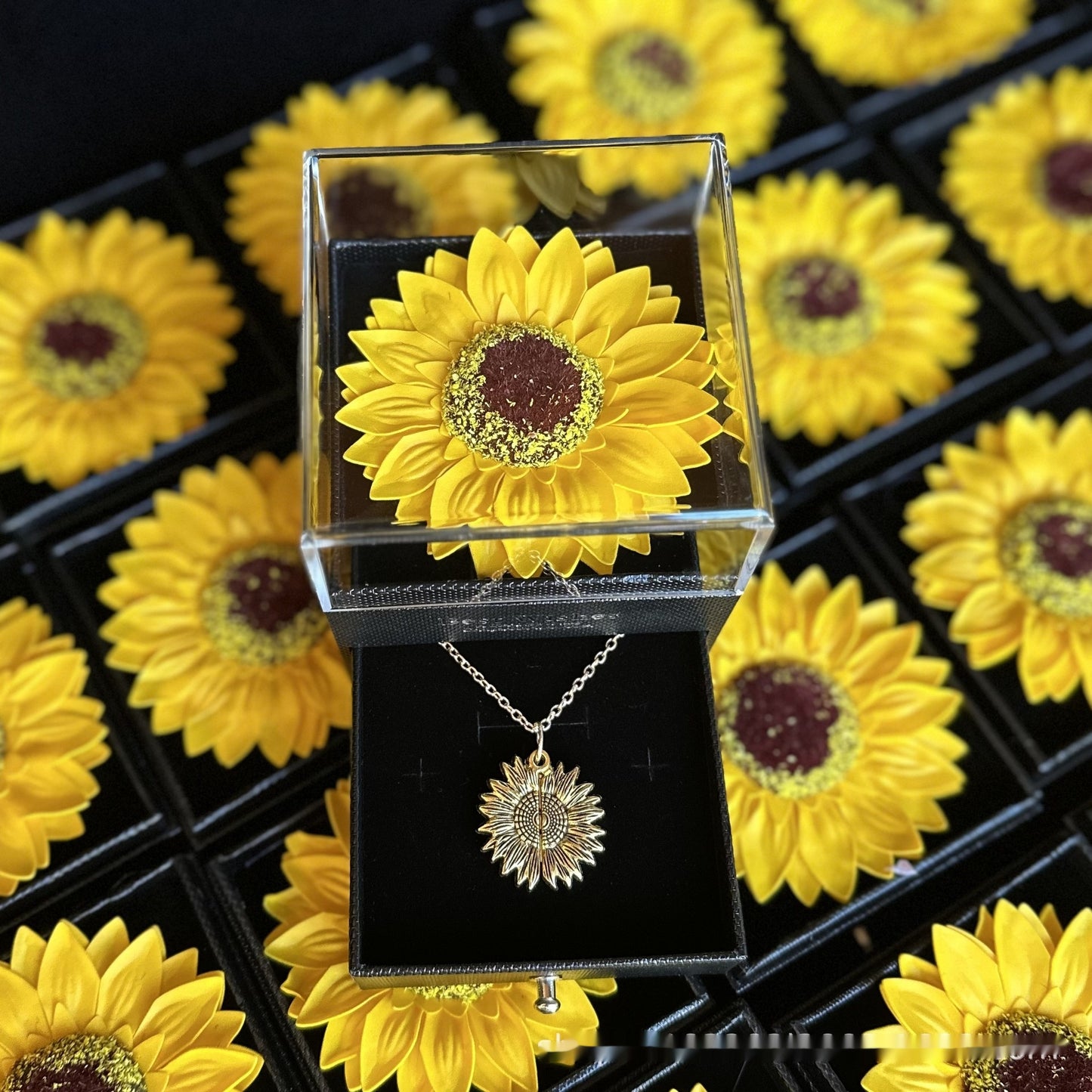 Boîte à Bijoux Tournesol Acrylique avec Collier - Coffret Cadeau Fleur Artificielle