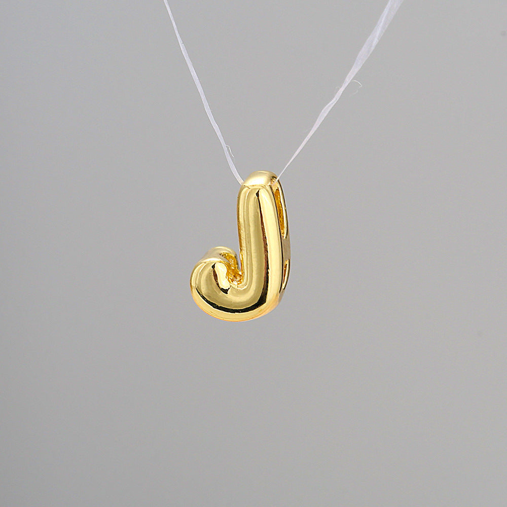 Collar con el alfabeto de acero inoxidable de 8 g: 26 letras personalizables