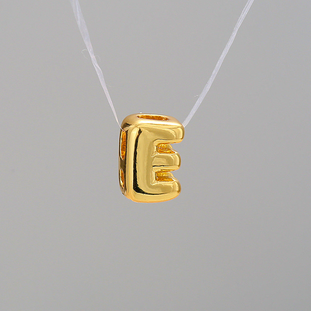 Collar con el alfabeto de acero inoxidable de 8 g: 26 letras personalizables