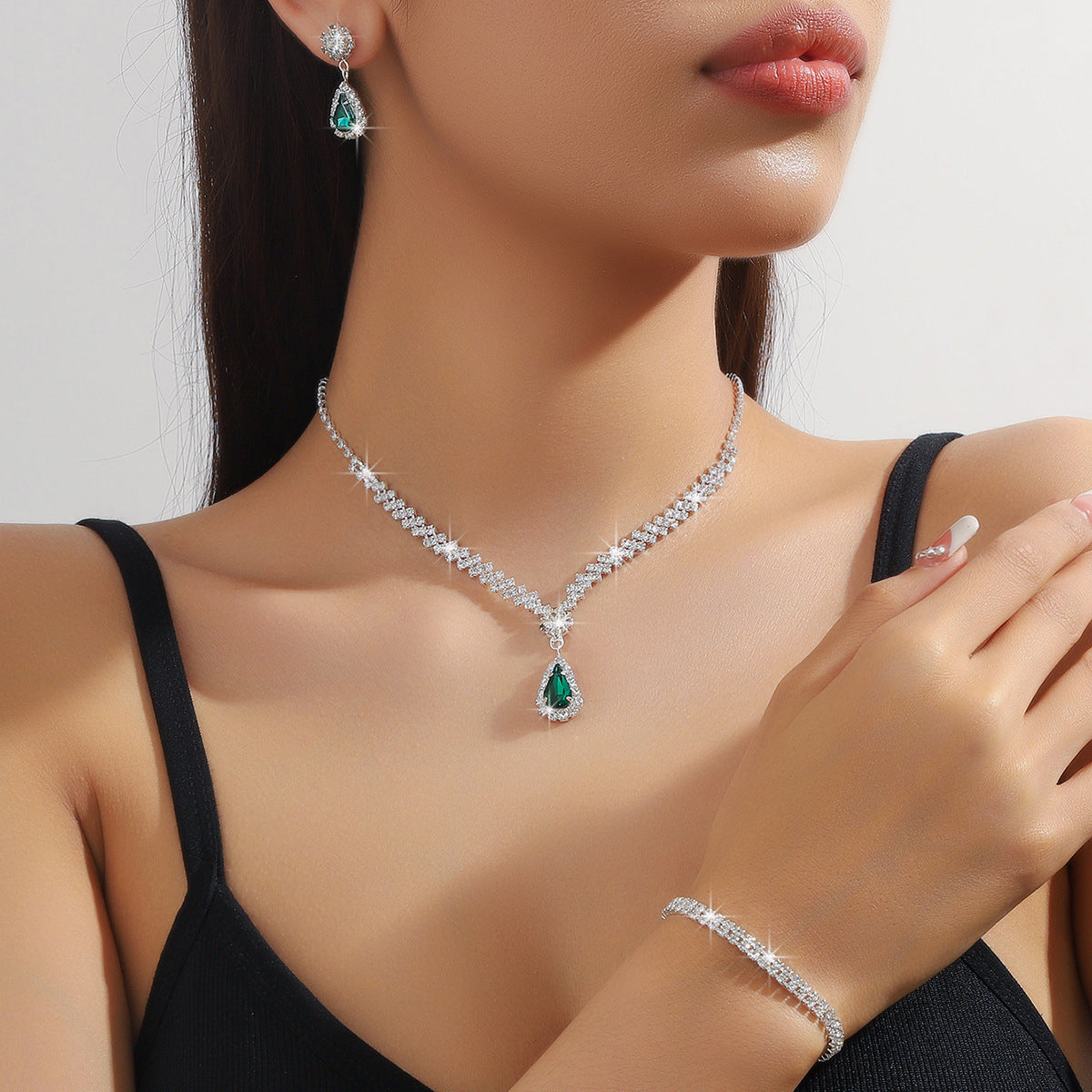 Water Drop Jewelry Set - 35g Rhinestone Necklace and Earrings | SADJÉ