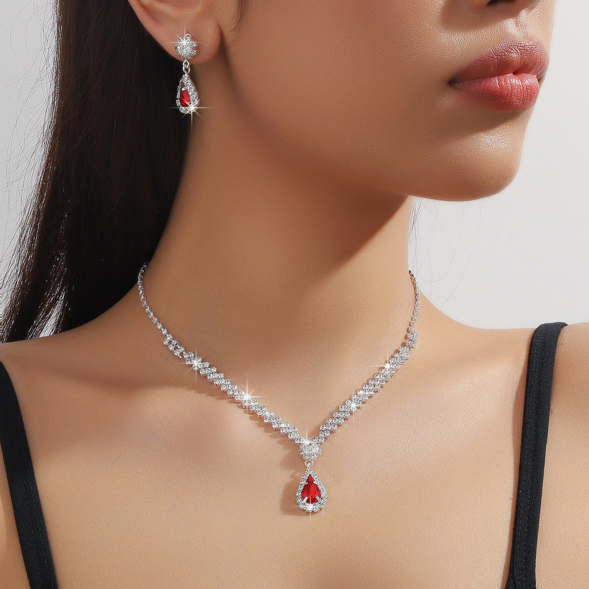 Water Drop Jewelry Set - 35g Rhinestone Necklace and Earrings | SADJÉ