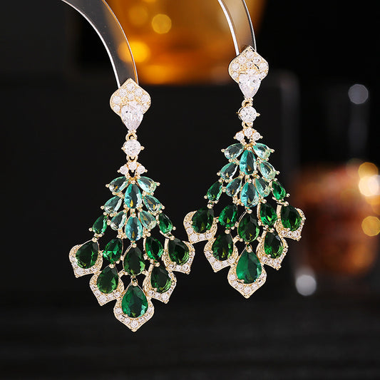 Pendientes de circón con forma de gota de agua (33 g) - Diseño de pétalos
