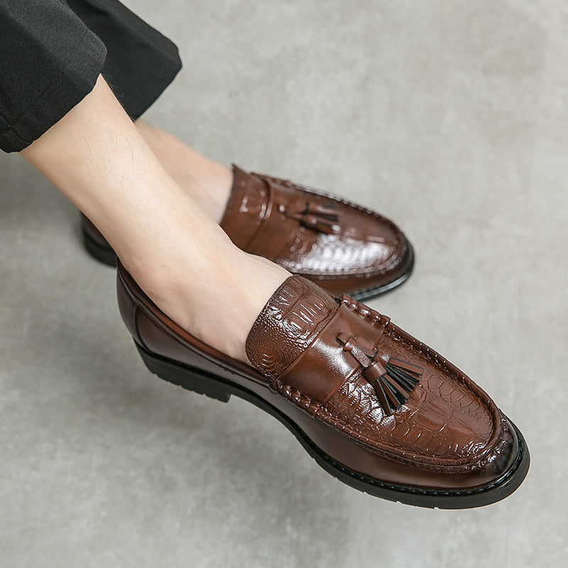 Men's Leather Tassel Pointed Toe Shoes - Casual Elegant