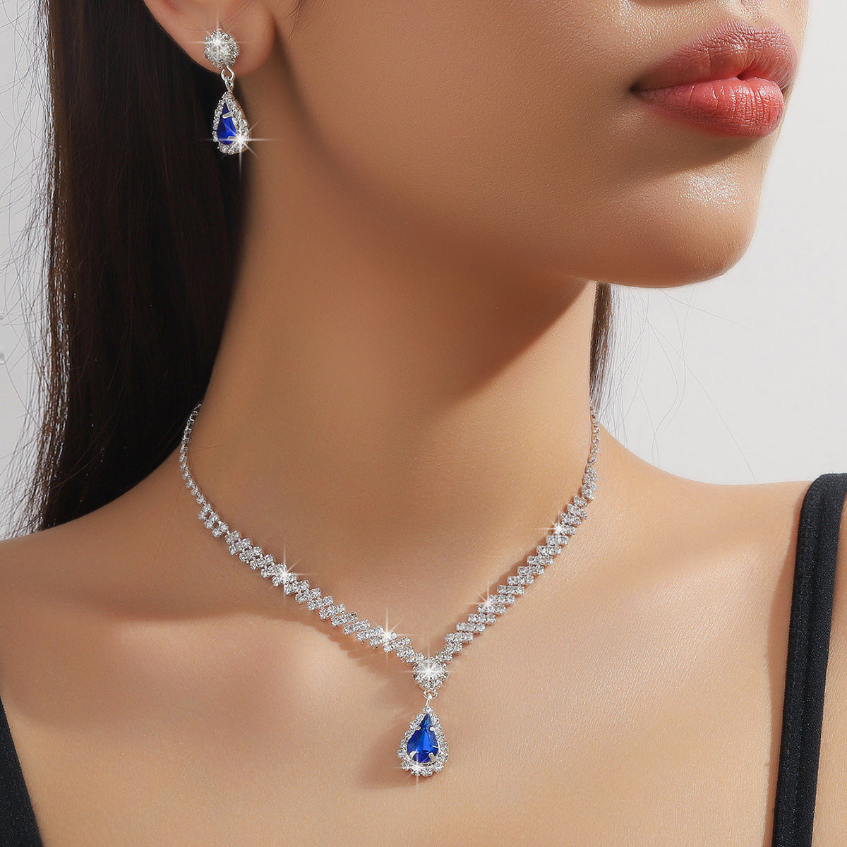 Water Drop Jewelry Set - 35g Rhinestone Necklace and Earrings | SADJÉ