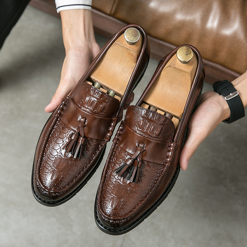Men's Leather Tassel Pointed Toe Shoes - Casual Elegant