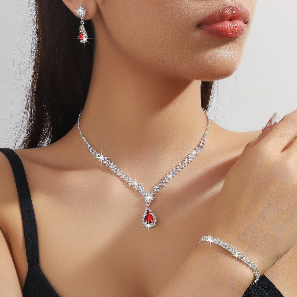 Water Drop Jewelry Set - 35g Rhinestone Necklace and Earrings | SADJÉ