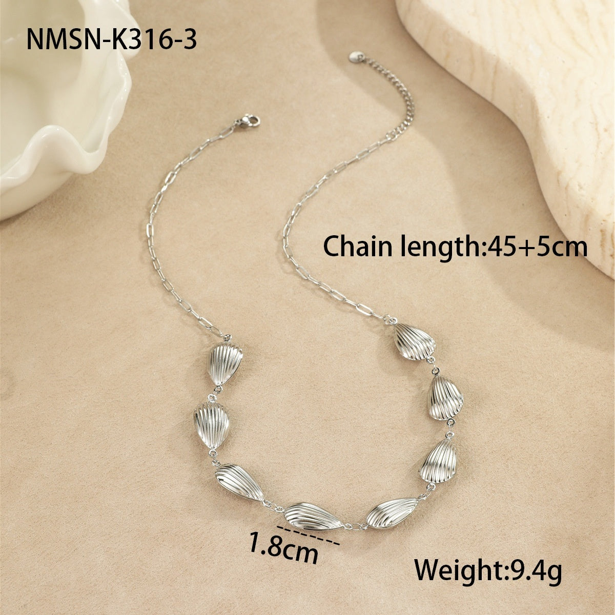Collar de acero inoxidable de 18 g con colgantes de concha de estrella de mar